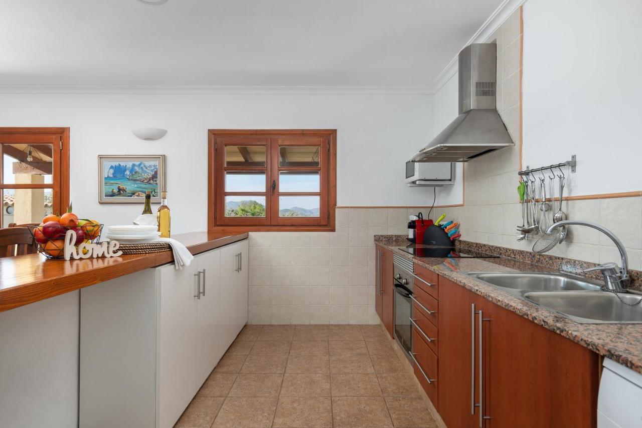 Villa Pou D,Ambroitx, Pool And Sea Views In Alcudia Екстериор снимка